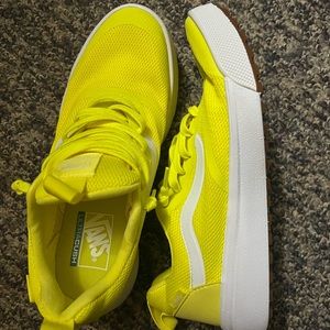 Vans ultrarange size 9w/7.5m